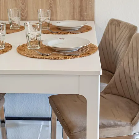Vio-lettes - Agreable Deux Pieces - Proche Appartement *